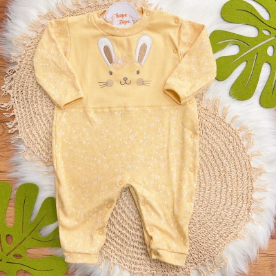 Macacão Trape Zape - Coelhinha com Flor Amarela - Amarelo